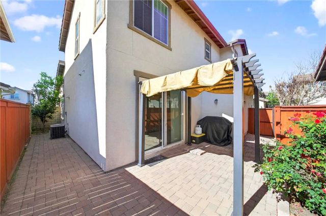 22960 Mission, Carson, CA 90745