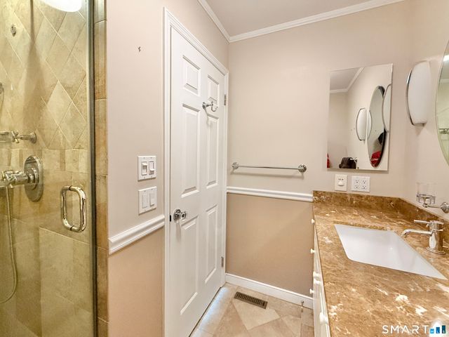 53 Bank Street, New Canaan, CT 06840