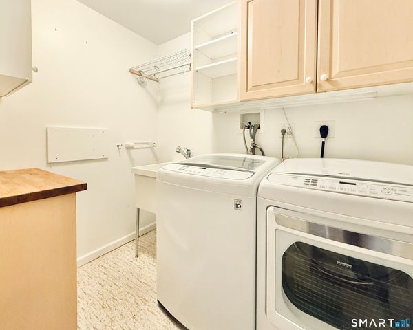 53 Bank Street, New Canaan, CT 06840