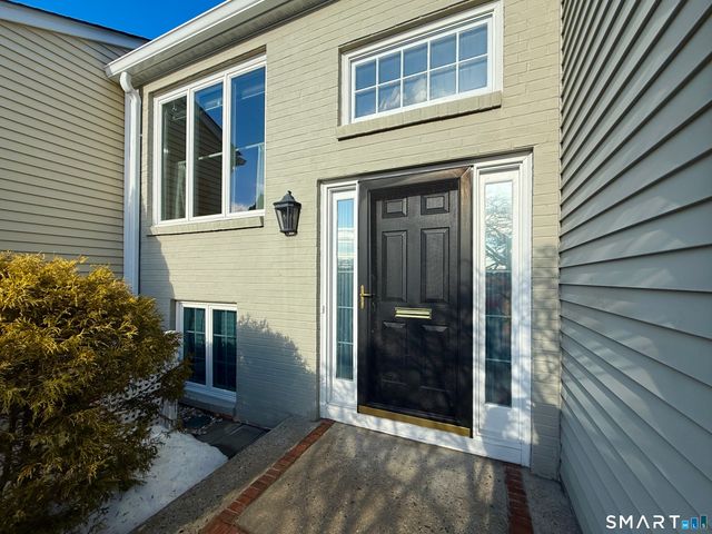 53 Bank Street, New Canaan, CT 06840