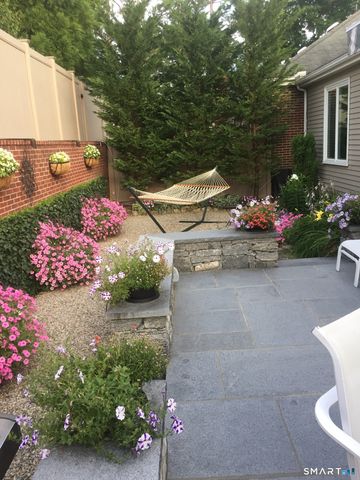 53 Bank Street, New Canaan, CT 06840