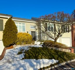 53 Bank Street, New Canaan, CT 06840