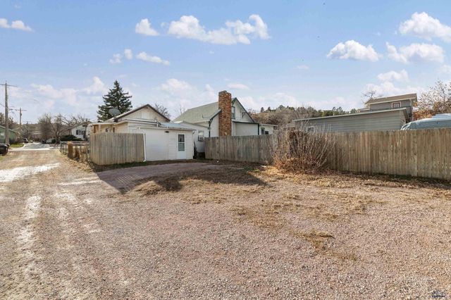 1214 COLUMBUS, Rapid City, SD 57701