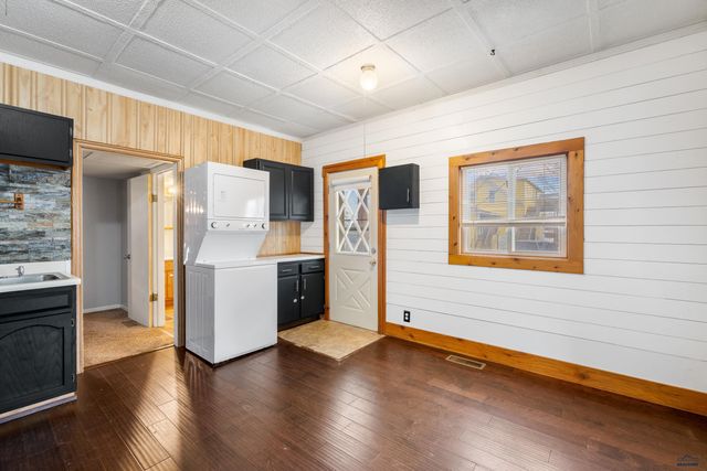 1214 COLUMBUS, Rapid City, SD 57701