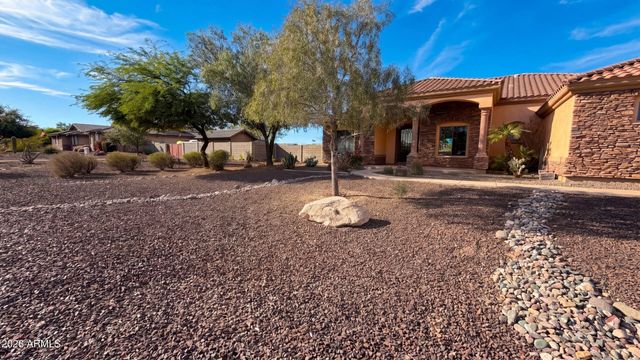 16806 W DOVE WING Way, Surprise, AZ 85387