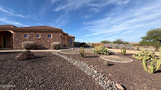 16806 W DOVE WING Way, Surprise, AZ 85387