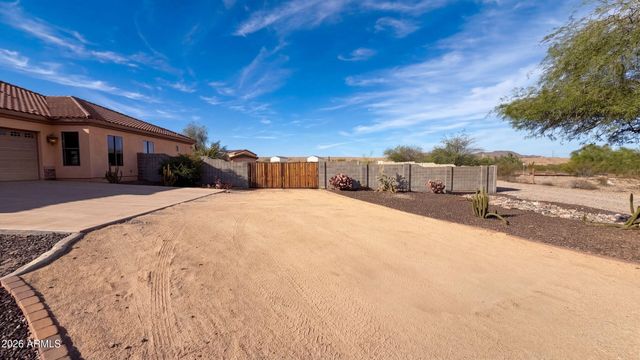 16806 W DOVE WING Way, Surprise, AZ 85387