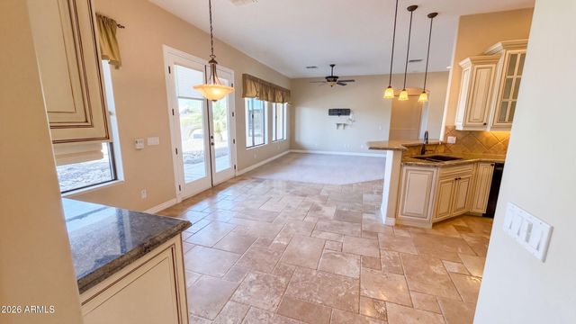 16806 W DOVE WING Way, Surprise, AZ 85387
