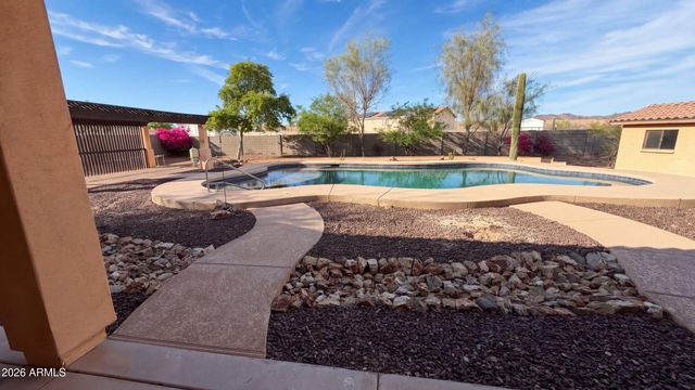 16806 W DOVE WING Way, Surprise, AZ 85387