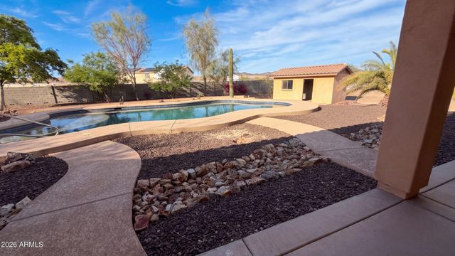 16806 W DOVE WING Way, Surprise, AZ 85387