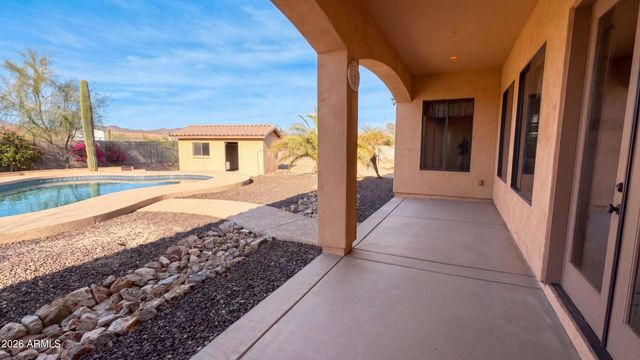 16806 W DOVE WING Way, Surprise, AZ 85387
