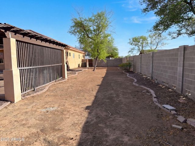 16806 W DOVE WING Way, Surprise, AZ 85387
