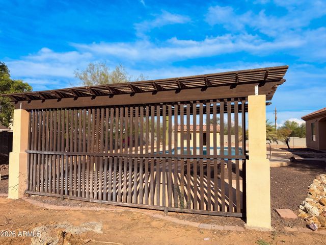 16806 W DOVE WING Way, Surprise, AZ 85387