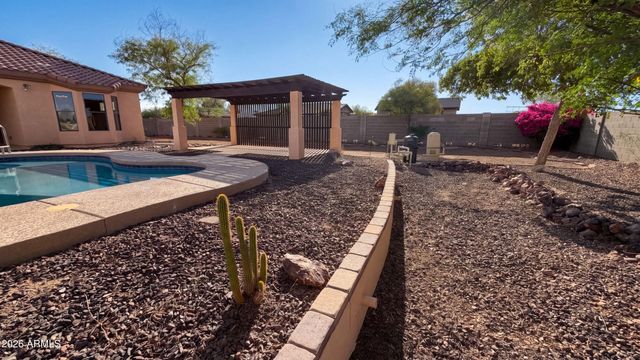16806 W DOVE WING Way, Surprise, AZ 85387