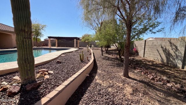 16806 W DOVE WING Way, Surprise, AZ 85387