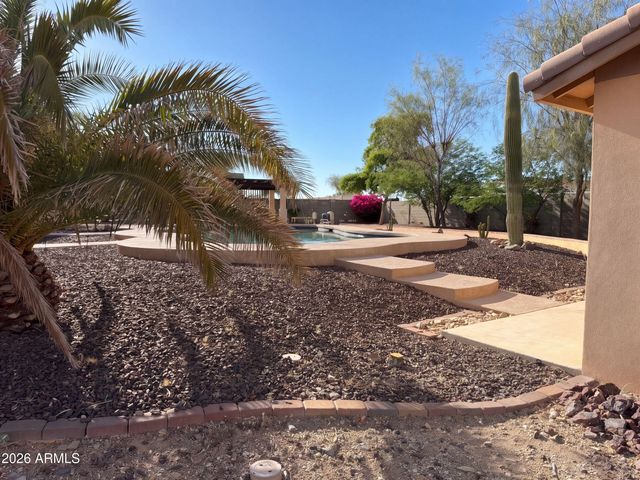 16806 W DOVE WING Way, Surprise, AZ 85387