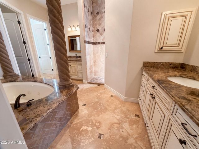 16806 W DOVE WING Way, Surprise, AZ 85387