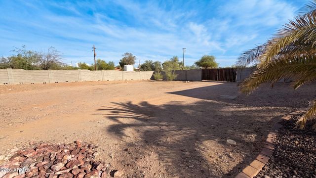 16806 W DOVE WING Way, Surprise, AZ 85387