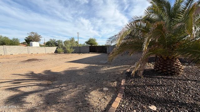 16806 W DOVE WING Way, Surprise, AZ 85387