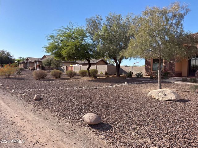 16806 W DOVE WING Way, Surprise, AZ 85387