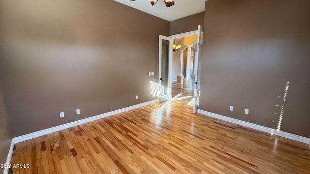16806 W DOVE WING Way, Surprise, AZ 85387