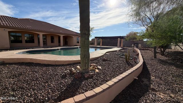 16806 W DOVE WING Way, Surprise, AZ 85387