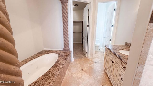 16806 W DOVE WING Way, Surprise, AZ 85387