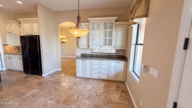 16806 W DOVE WING Way, Surprise, AZ 85387