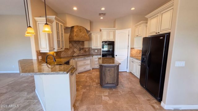 16806 W DOVE WING Way, Surprise, AZ 85387