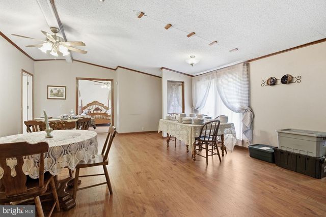454 RACETRACK RD, Abbottstown, PA 17301