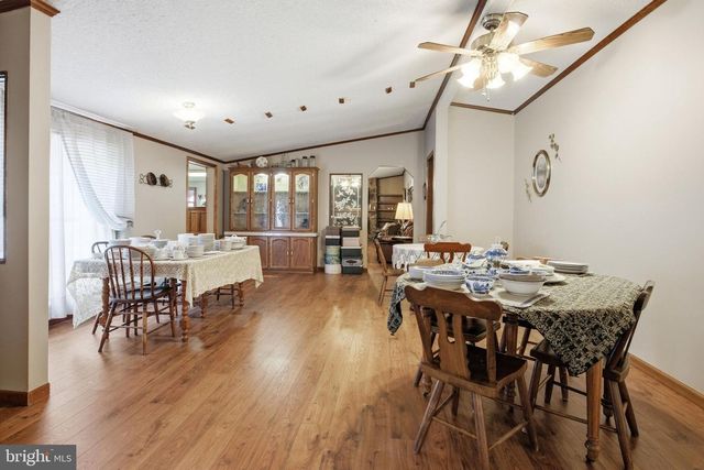 454 RACETRACK RD, Abbottstown, PA 17301