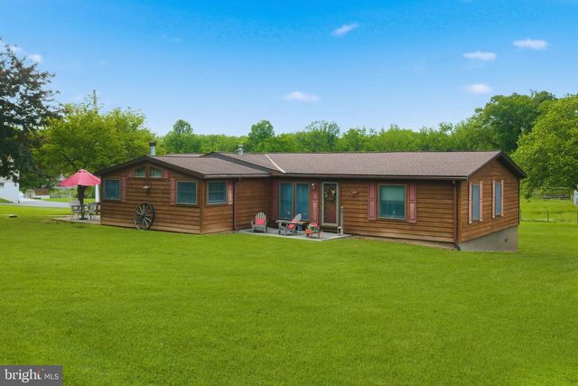 454 RACETRACK RD, Abbottstown, PA 17301