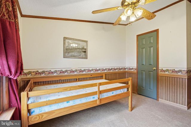 454 RACETRACK RD, Abbottstown, PA 17301