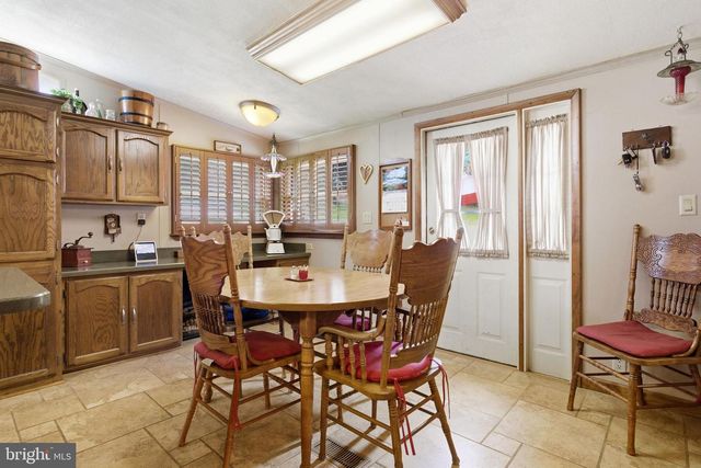 454 RACETRACK RD, Abbottstown, PA 17301