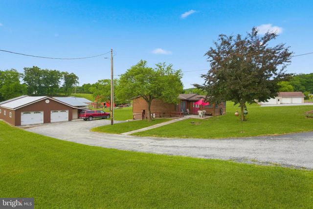 454 RACETRACK RD, Abbottstown, PA 17301