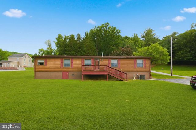 454 RACETRACK RD, Abbottstown, PA 17301