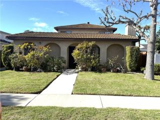 10777 Walnut Street, Los Alamitos, CA 90720