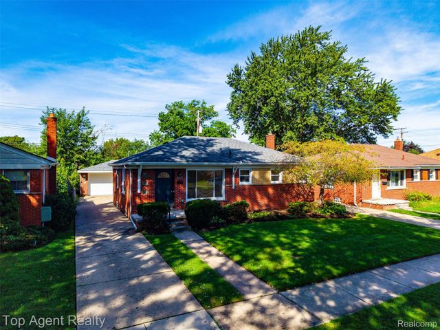 24243 Petersburg Avenue, Eastpointe, MI 48021