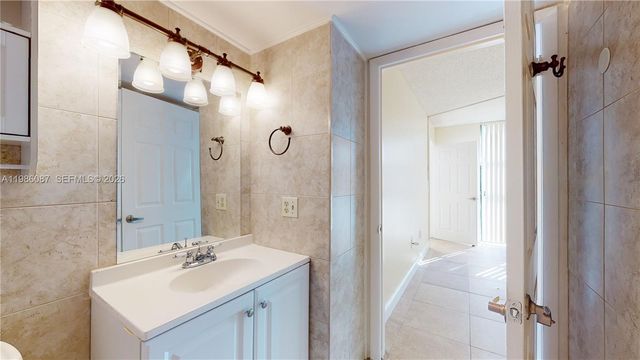 2055 SW 122nd Ave 108, Miami, FL 33175