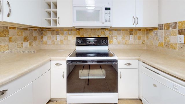 2055 SW 122nd Ave 108, Miami, FL 33175