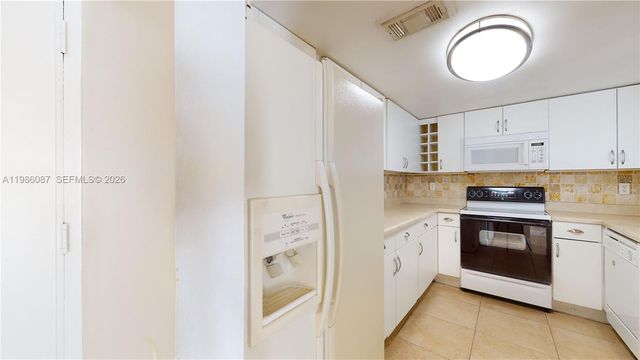 2055 SW 122nd Ave 108, Miami, FL 33175