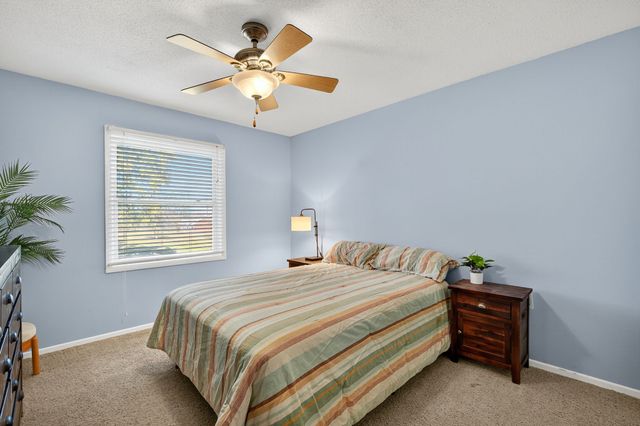 1915 NW Hickory Lane 8, Ankeny, IA 50023