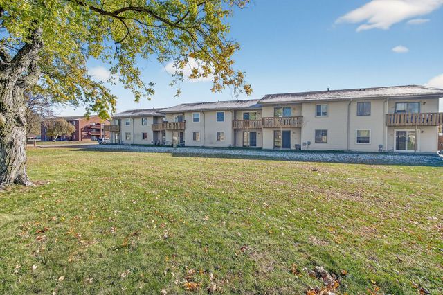 1915 NW Hickory Lane 8, Ankeny, IA 50023