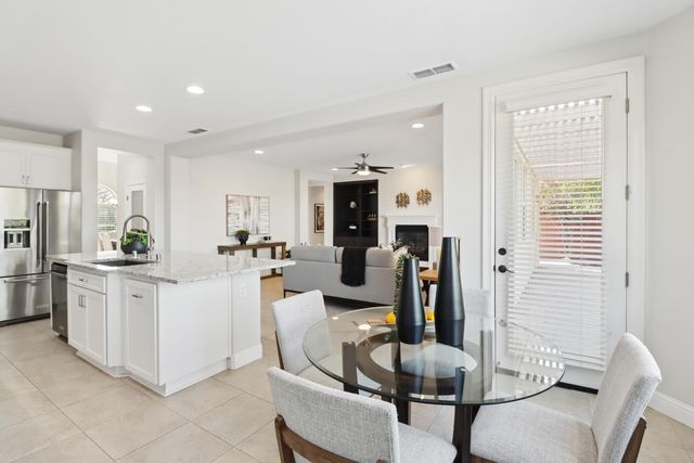 1152 Oak Valley Dr, Lincoln, CA 95648