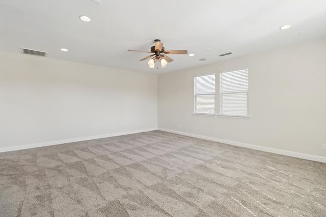 1152 Oak Valley Dr, Lincoln, CA 95648