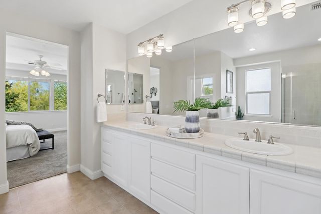 1152 Oak Valley Dr, Lincoln, CA 95648