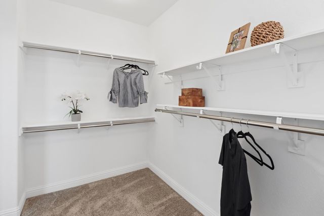 1152 Oak Valley Dr, Lincoln, CA 95648