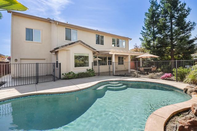 1152 Oak Valley Dr, Lincoln, CA 95648