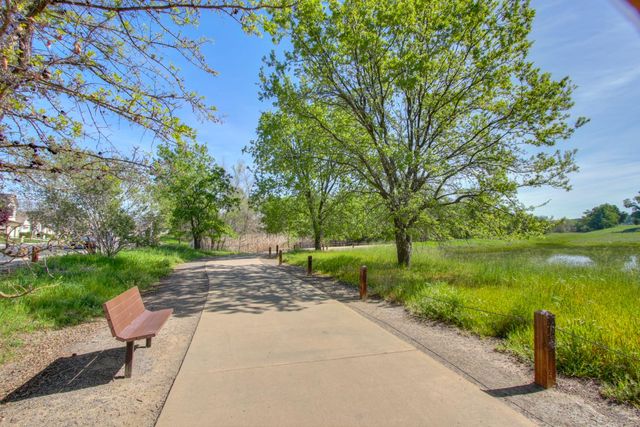 1152 Oak Valley Dr, Lincoln, CA 95648