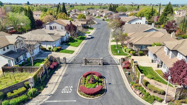 1152 Oak Valley Dr, Lincoln, CA 95648